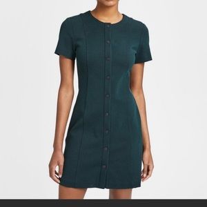 Theory size P - Dark/forest green.